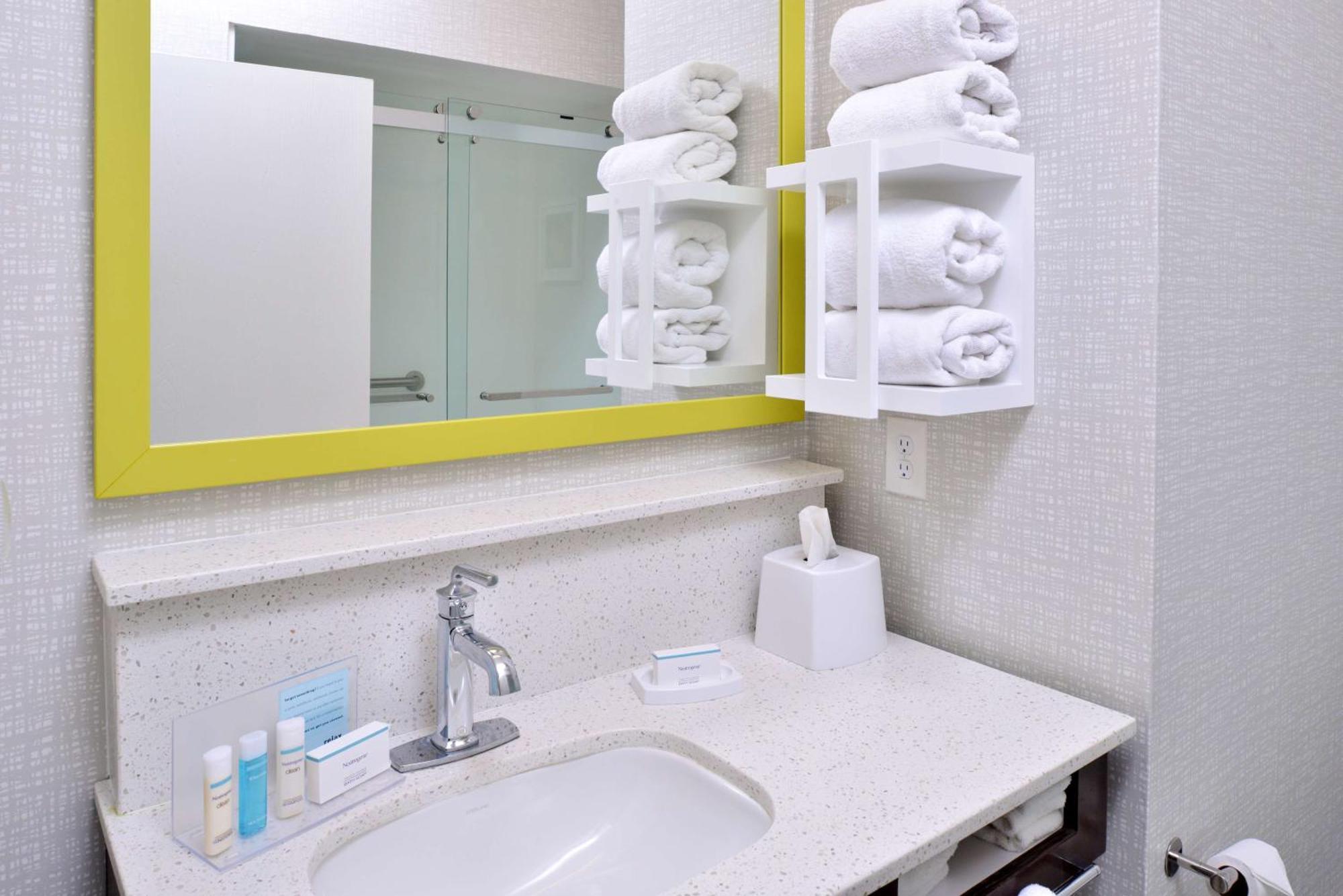 Hampton Inn Laporte La Porte Eksteriør billede