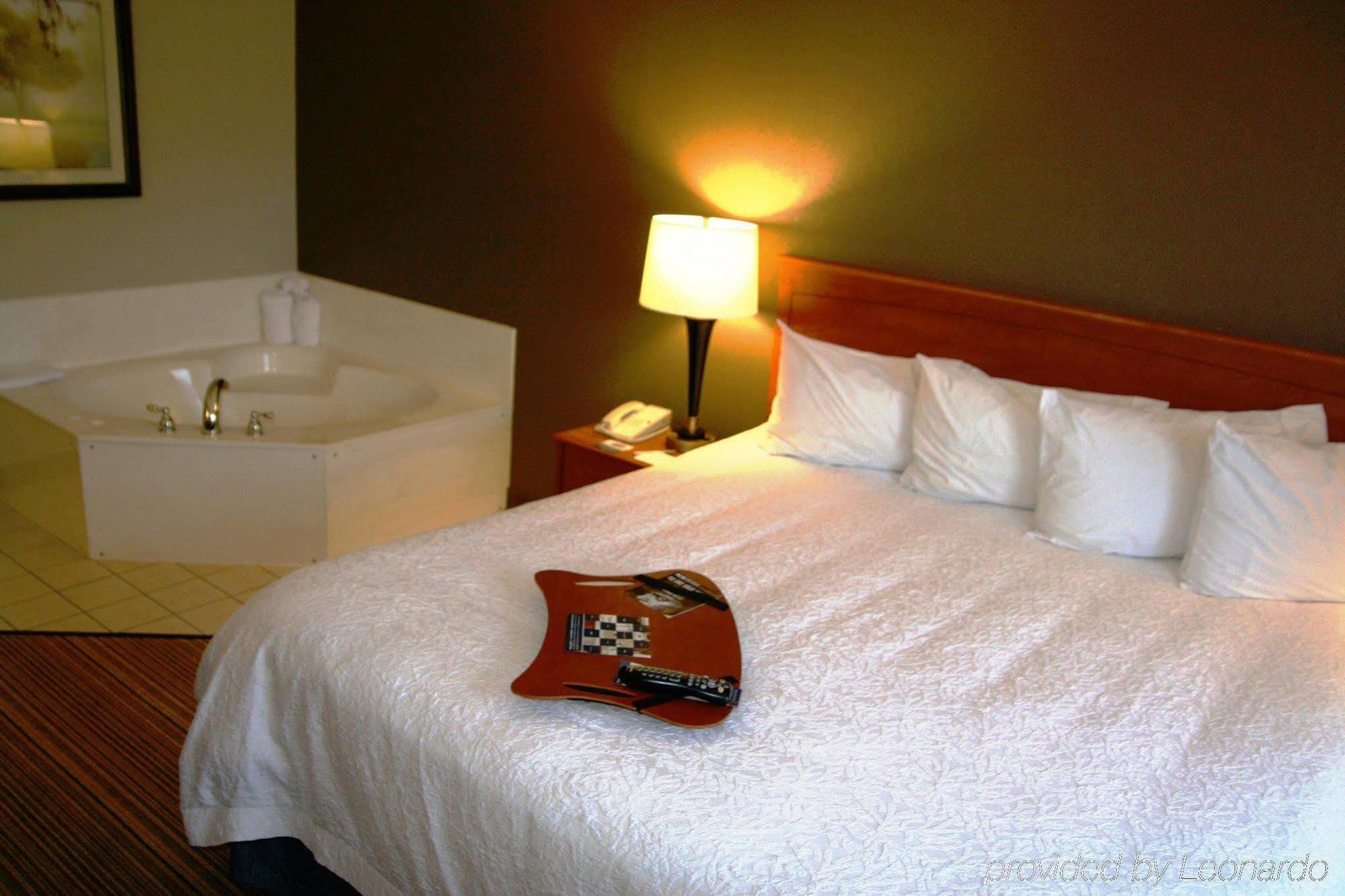 Hampton Inn Laporte La Porte Eksteriør billede