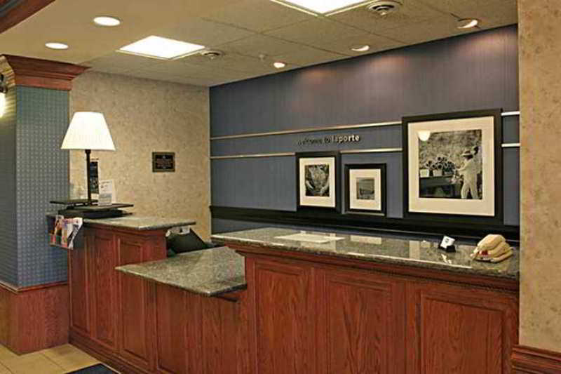 Hampton Inn Laporte La Porte Eksteriør billede